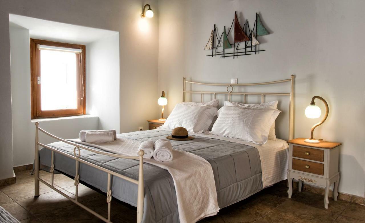 Gavrion'S Nest - Premium Cycladic Studio Bagian luar foto